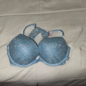 Victorias Secret Close Front Push-up Bra